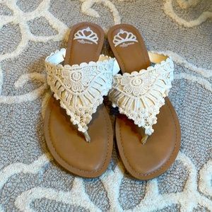 Fergalicious sandals size 7